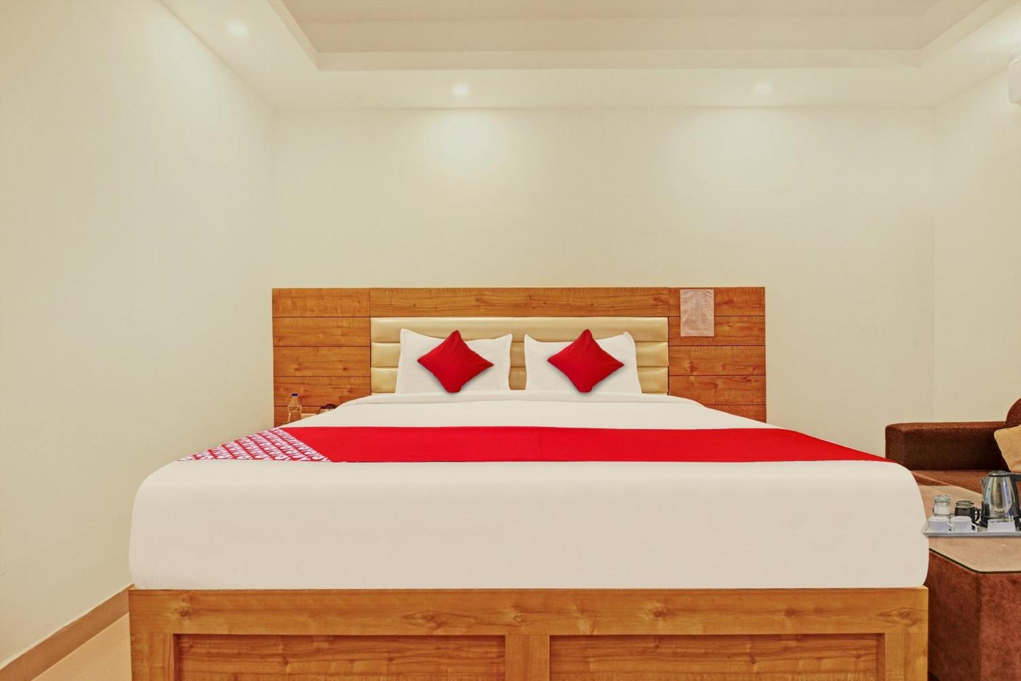 Super Oyo Hotel O Aura Hotel Rajdhani Residency Ranchi Ngoại thất bức ảnh